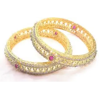 Quite White Gfold Bangle